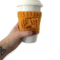 Free Pattern: Pretty Knitted Coffee Sleeve